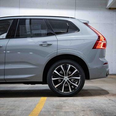 2025 Volvo XC60 Plus