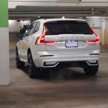 2025 Volvo XC60 B5 Ultra