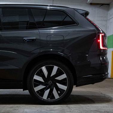 2025 Volvo EX90 Twin Motor Performance Ultra