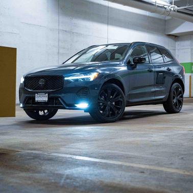 2026 Volvo XC60 B5 Ultra Black Edition