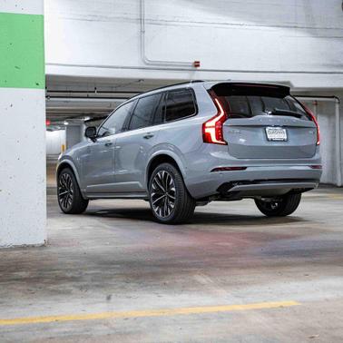 2026 Volvo XC90 B6 Ultra Dark Theme 7-Seater