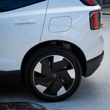 2025 Volvo EX30 Twin Motor Plus