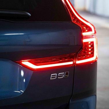 2026 Volvo XC60 B5 Ultra