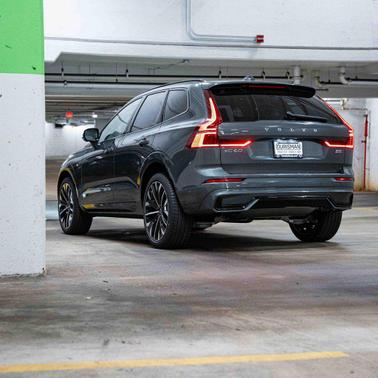2026 Volvo XC60 B5 Ultra