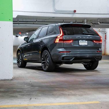 2026 Volvo XC60 B5 Ultra