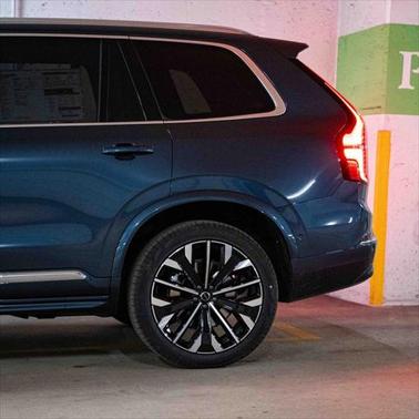 2025 Volvo XC90 Plug-In Hybrid T8 Ultra 7-Seater