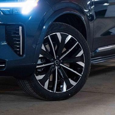 2025 Volvo XC90 Plug-In Hybrid T8 Ultra 7-Seater