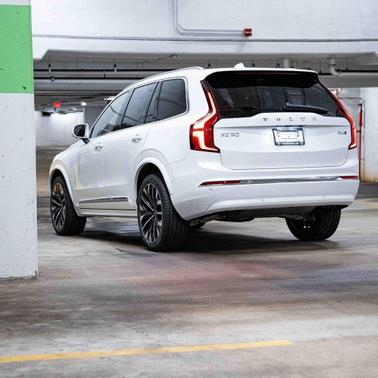 2026 Volvo XC90 B6 Plus 6-Seater