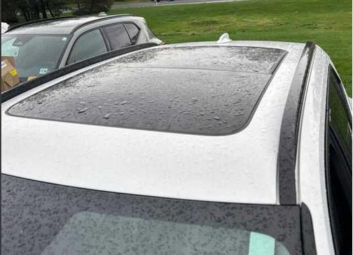 Crystal White 2023 Volvo XC40 Plus