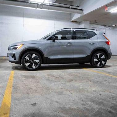 2025 Volvo EX40 Single Motor Extended Range Plus