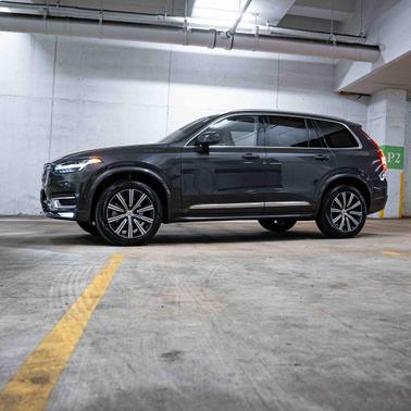 2024 Volvo XC90 B6 Plus Bright Theme 7-Seater