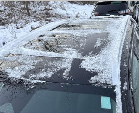 2023 Volvo XC40 B5 Plus Bright Theme