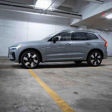 2025 Volvo XC60 Plug-In Hybrid T8 Plus