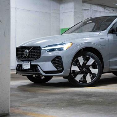 2025 Volvo XC60 Plug-In Hybrid T8 Plus