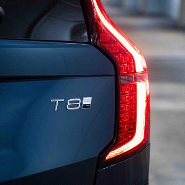 2026 Volvo XC90 Plug-In Hybrid T8 Plus 7-Seater