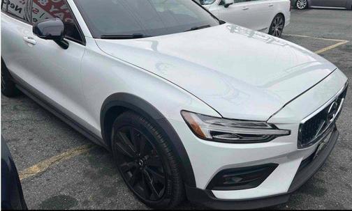 2021 Volvo V60 Cross Country T5