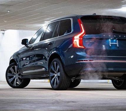 2025 Volvo XC90 B5 Ultra