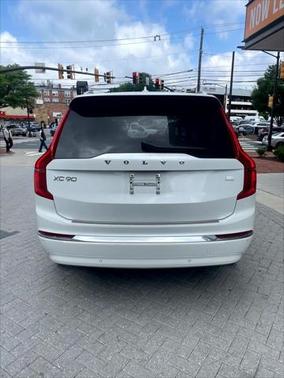 2024 Volvo XC90 Recharge Plug-In Hybrid T8 Ultimate Bright Theme 7-Seater
