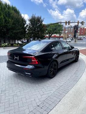 2024 Volvo S60 B5 Plus Black Edition