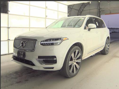2023 Volvo XC90 Recharge Plug-In Hybrid T8 Plus 6-Seater