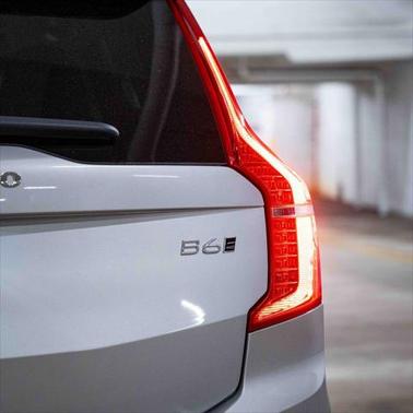 2025 Volvo XC90 B6 Plus 7-Seater
