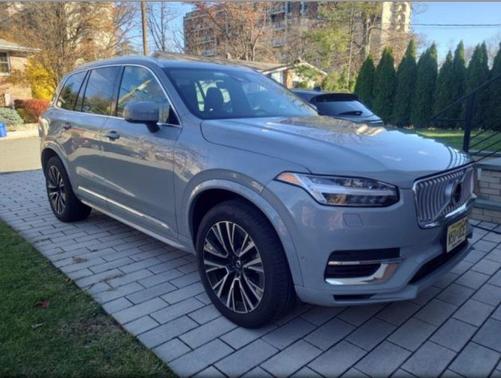 2024 Volvo XC90 Recharge Plug-In Hybrid T8 Plus Bright Theme 7-Seater