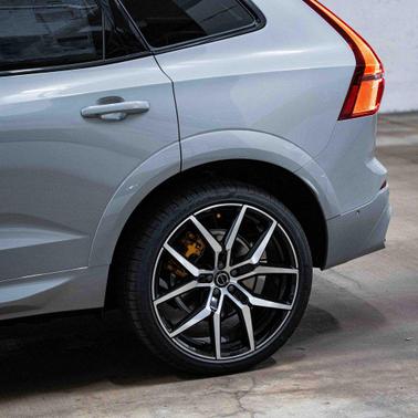 2026 Volvo XC60 Plug-In Hybrid T8 Polestar