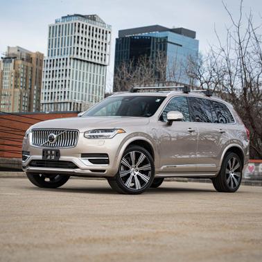 2023 Volvo XC90 Recharge Plug-In Hybrid T8 Ultimate Bright Theme 7-Seater