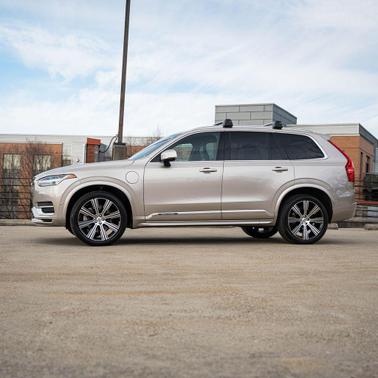 2023 Volvo XC90 Recharge Plug-In Hybrid T8 Ultimate Bright Theme 7-Seater