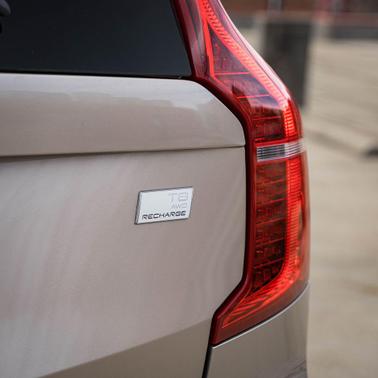 2023 Volvo XC90 Recharge Plug-In Hybrid T8 Ultimate Bright Theme 7-Seater