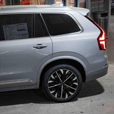 2025 Volvo XC90 Plug-In Hybrid T8 Plus 6-Seater