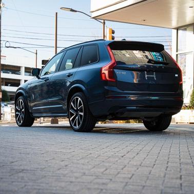 2023 Volvo XC90 Recharge Plug-In Hybrid T8 Ultimate Dark Theme 7-Seater