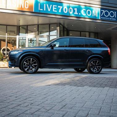2023 Volvo XC90 Recharge Plug-In Hybrid T8 Ultimate Dark Theme 7-Seater