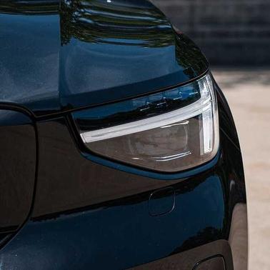 Onyx Black 2023 Volvo C40 Recharge Pure Electric Ultimate