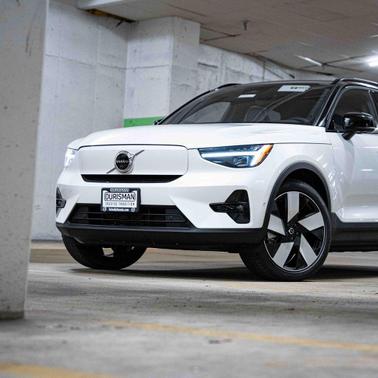 2026 Volvo EX40 Single Motor Extended Range Plus