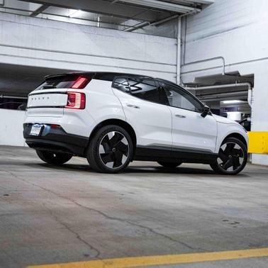 2026 Volvo EX30 Plus Twin Motor Performance, Fully electric