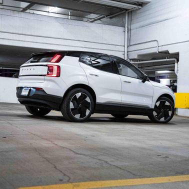 2026 Volvo EX30 Plus Twin Motor Performance, Fully electric