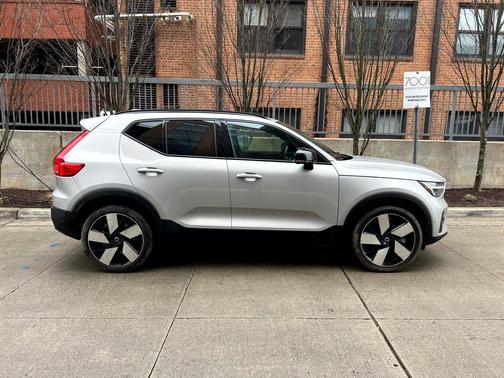 2023 Volvo XC40 Recharge Pure Electric Twin Ultimate