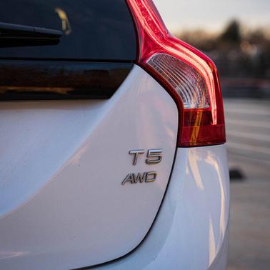 2016 Volvo V60 Cross Country T5