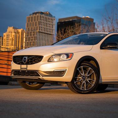 2016 Volvo V60 Cross Country T5