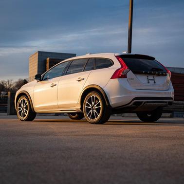 2016 Volvo V60 Cross Country T5