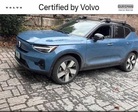 Fjord Blue 2024 Volvo XC40 Ultimate