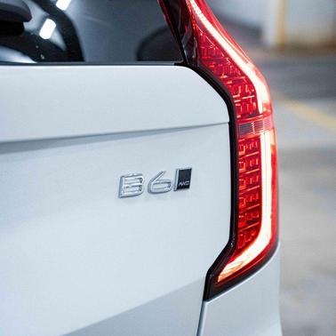 2026 Volvo XC90 B6 Plus 6-Seater