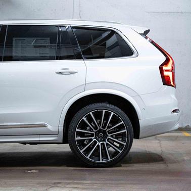 2026 Volvo XC90 B6 Plus 6-Seater