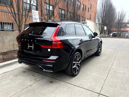 2024 Volvo XC60 Recharge Plug-In Hybrid T8 Polestar