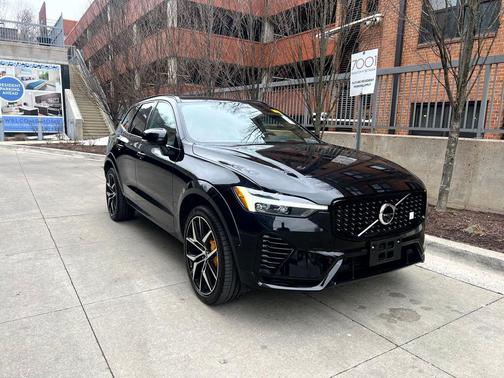 2024 Volvo XC60 Recharge Plug-In Hybrid T8 Polestar
