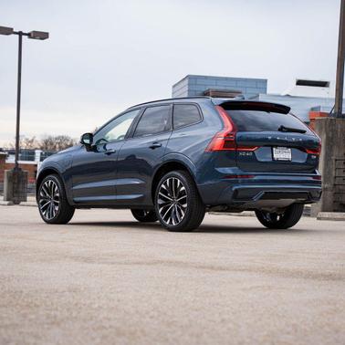 2026 Volvo XC60 Plug-In Hybrid Ultra, T8 AWD Electric/Gasoline, Dark