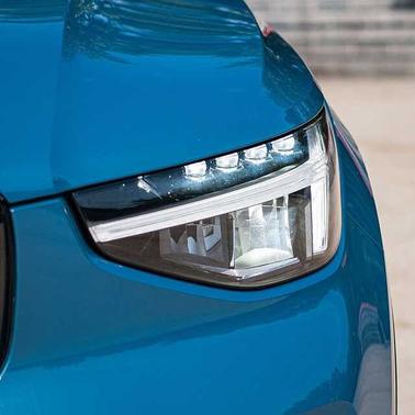 Fjord Blue 2024 Volvo XC40 Core