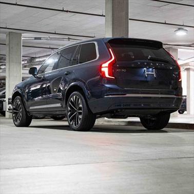 2025 Volvo XC90 Plug-In Hybrid T8 Plus 7-Seater