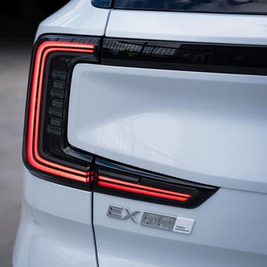 2025 Volvo EX90 Twin Motor Performance Plus 6-Seater